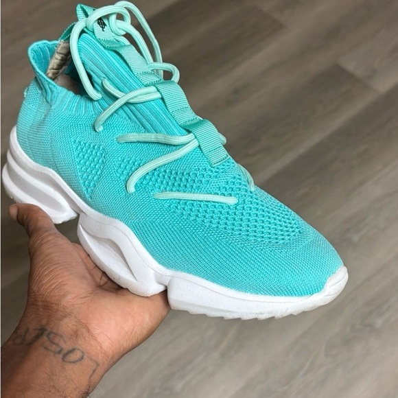 Sia collective: Tiffany vultures Men's Turquoise Knit Sneakers - Picture 1 of 1
